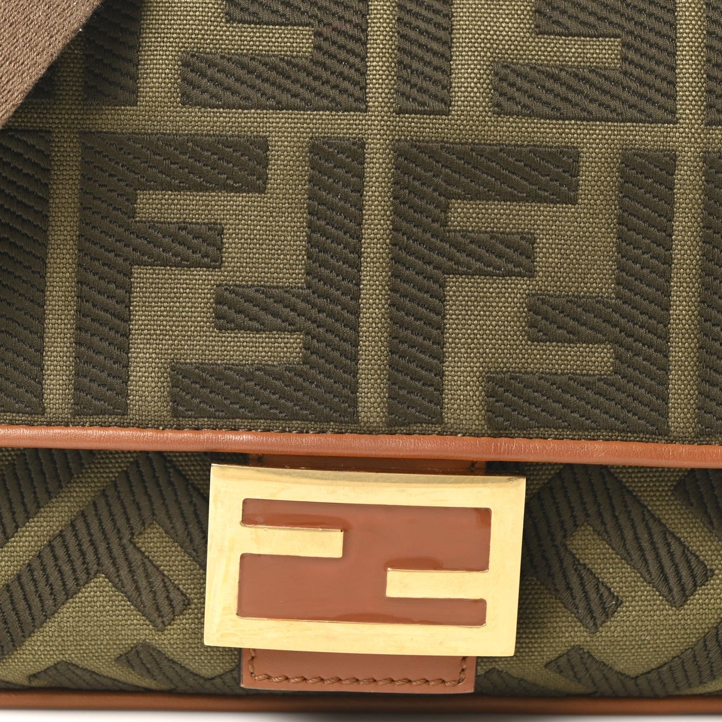Canvas Vitello King FF Embroidered Baguette Amazzonia Cuoio