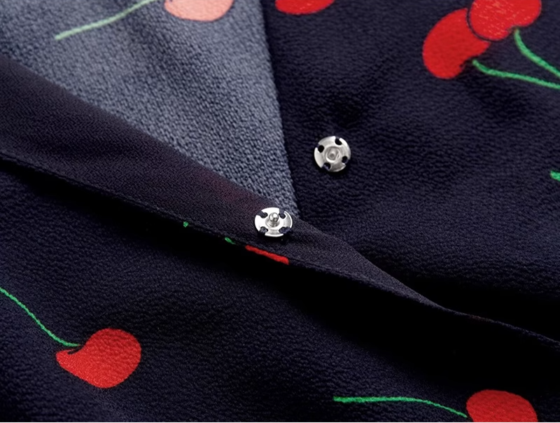 2025 Summer New French Retro V-neck Black Cherry Floral Wrap Dress R0939