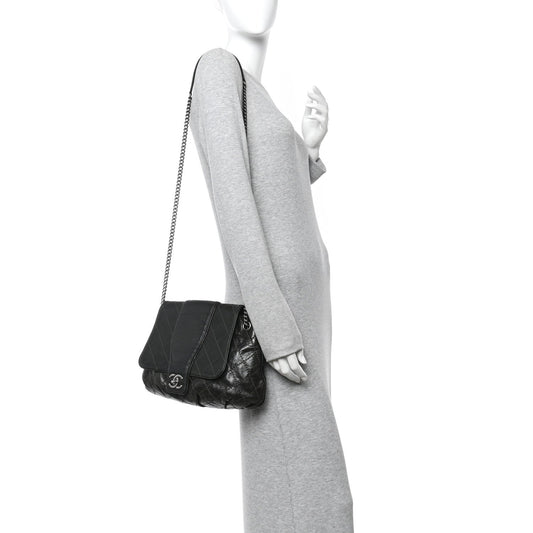 Caviar Aged Calfskin Medium Bubble Graphic Messenger Bag Grey