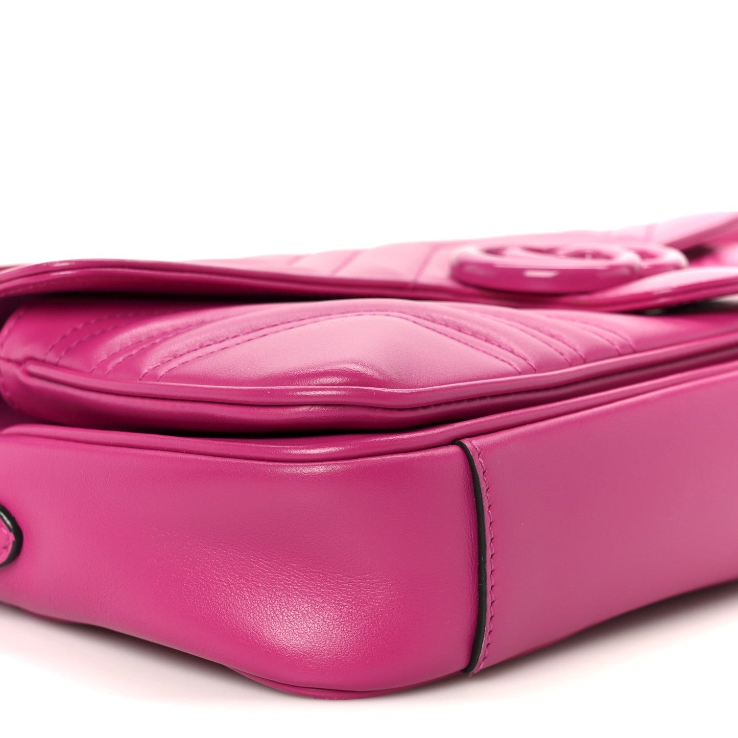 Calfskin Matelasse Monochrome GG Marmont Crossbody Shoulder Bag Classic Fuxia