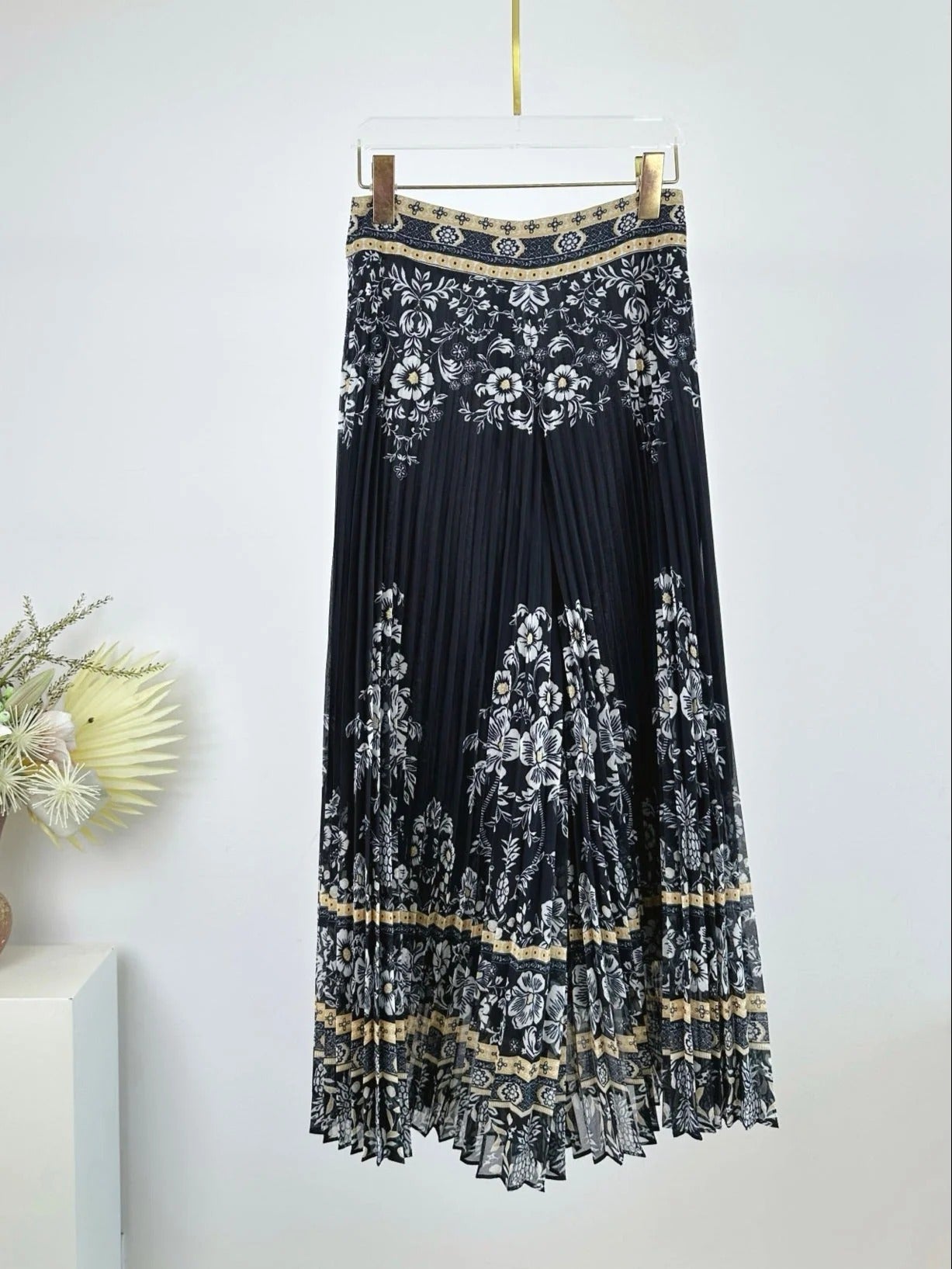 ZIMMERMANN PLEATED FLARED PANTS 270194