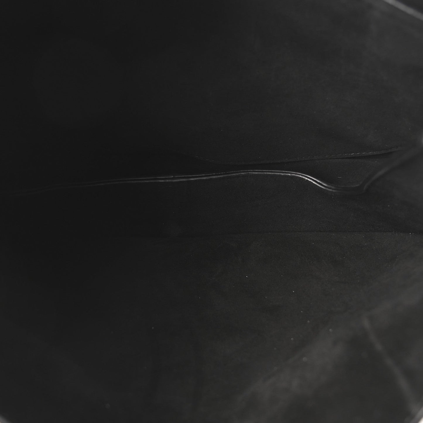 Shiny Lambskin Soft Triomphe Besace Bag Black