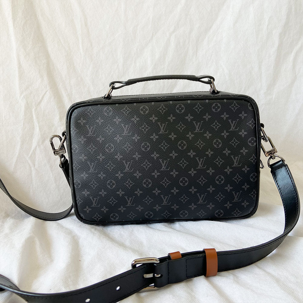 Louis Vuitton multi pocket