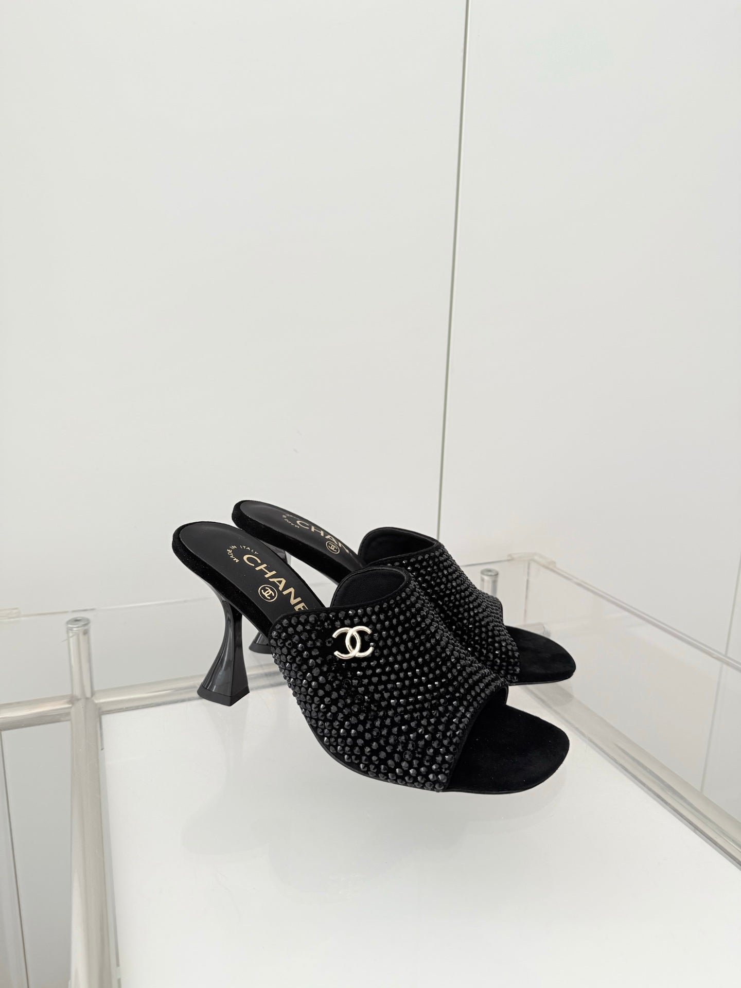 CC 26 Sandal 90 Black Rhinstone Deer Hide 597375