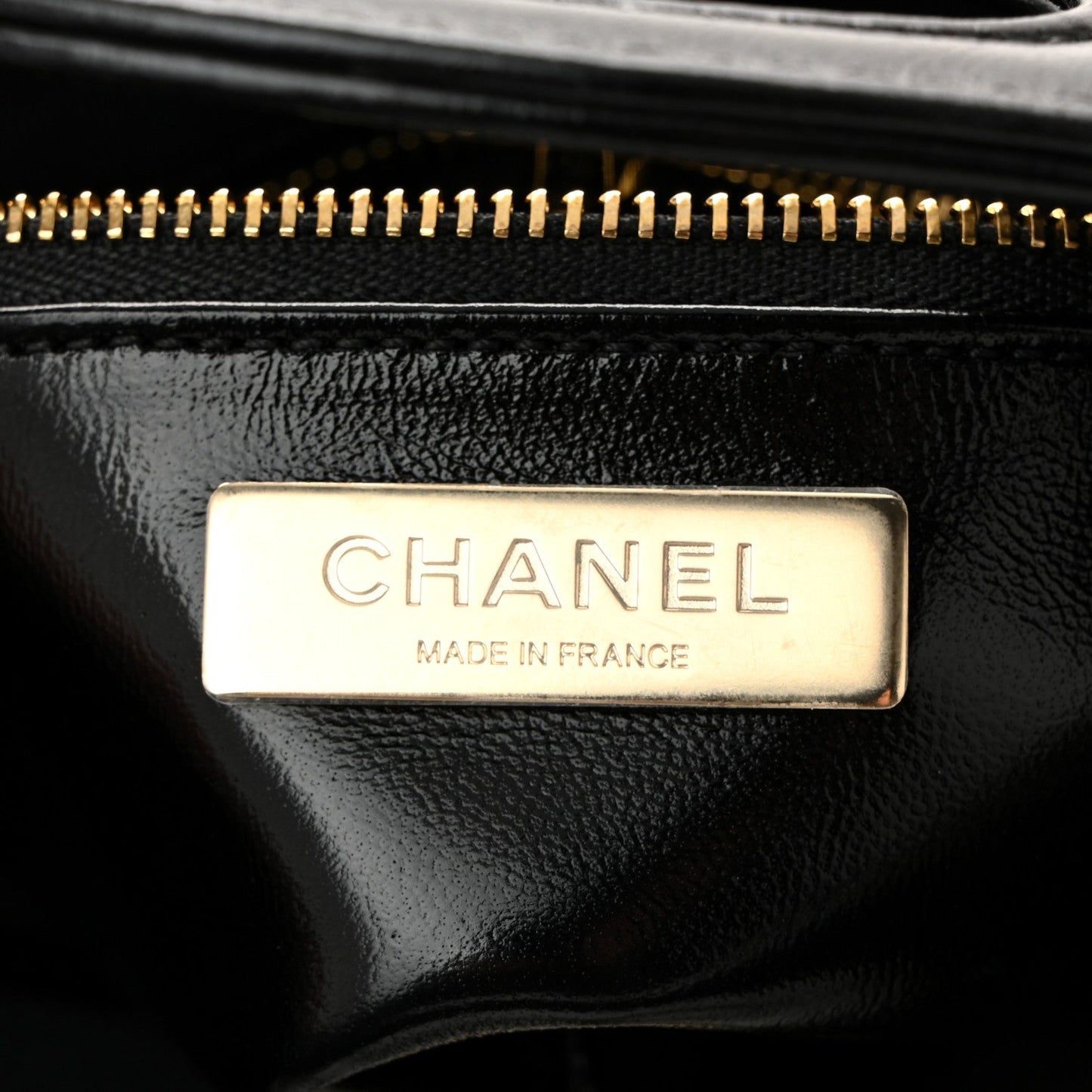 Shiny Crumpled Calfskin Quilted Mini 31 Shopping Bag Black
