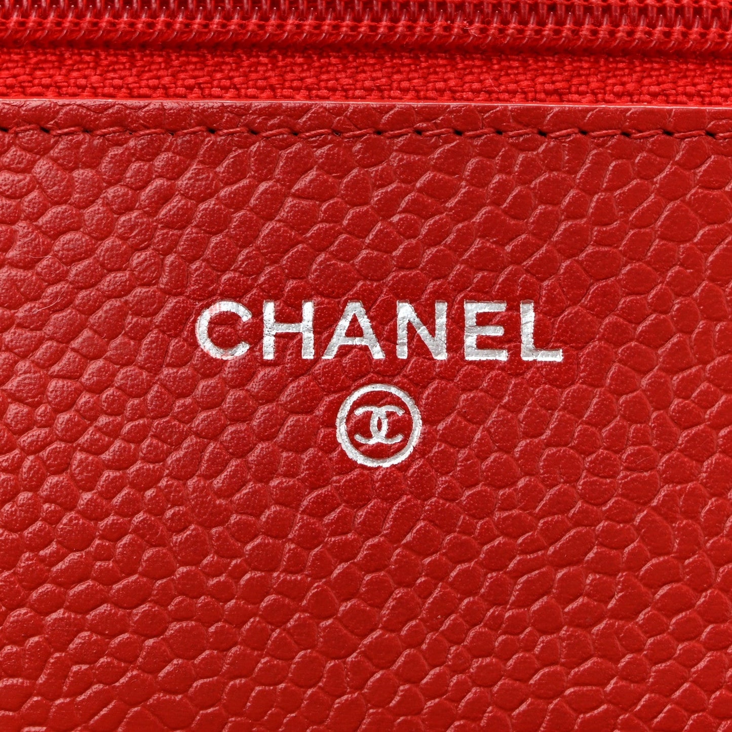 Caviar Quilted Wallet On Chain WOC Red