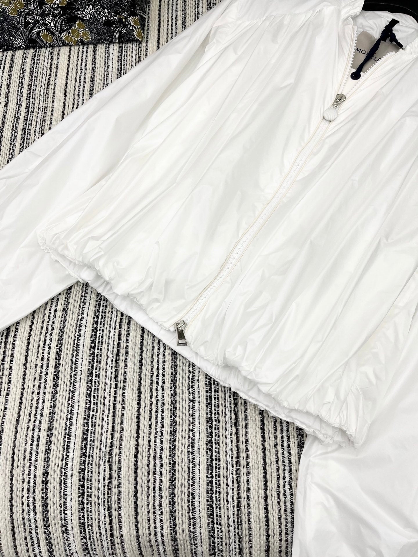 Moncle 25 Stand-Up Collar Double Zip Jacket White Cotton amd Polyester  267977