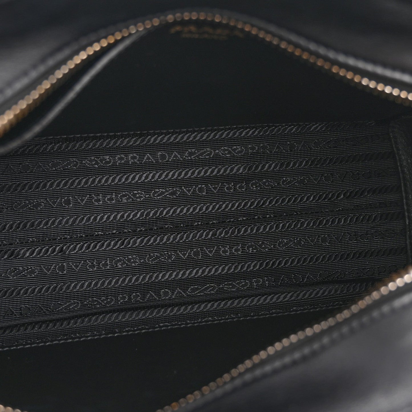 City Calf Esplanade Shoulder Bag Black