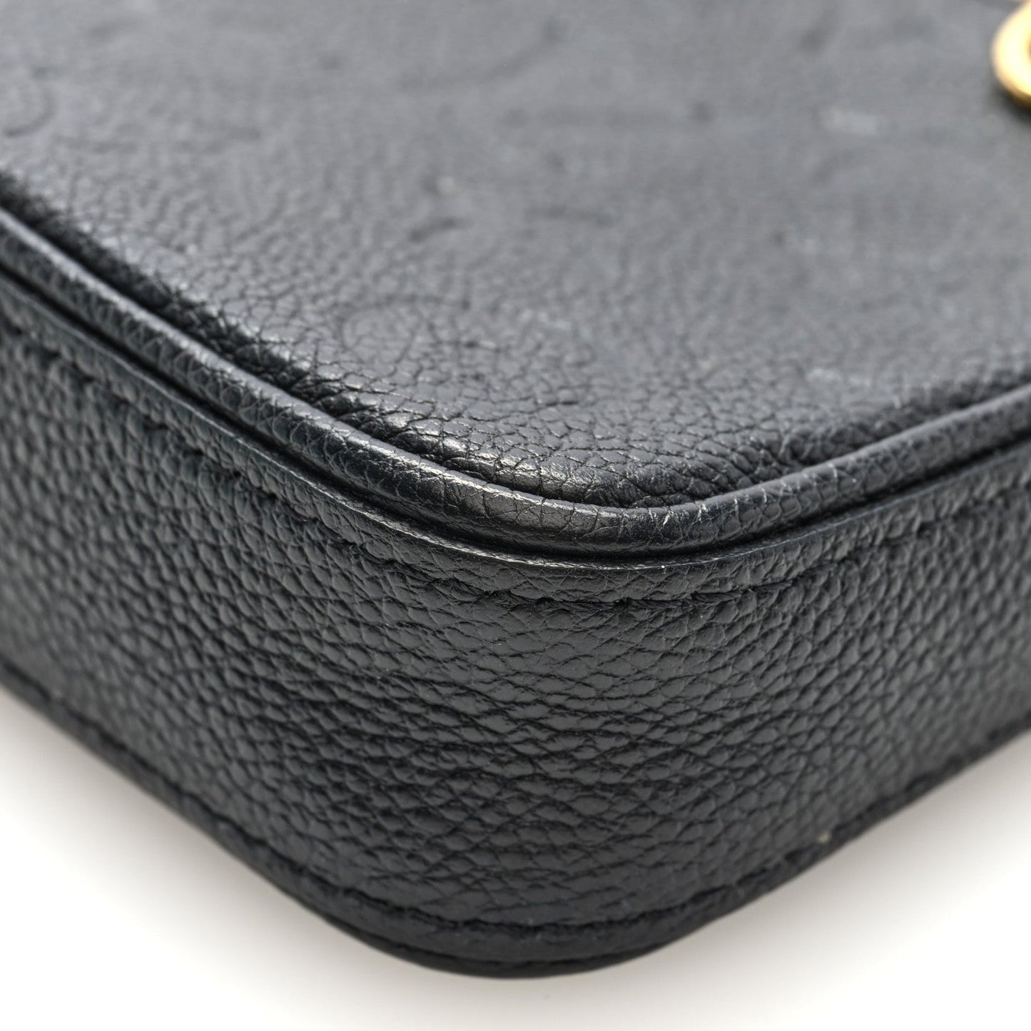 Empreinte Easy Pouch On Strap Black