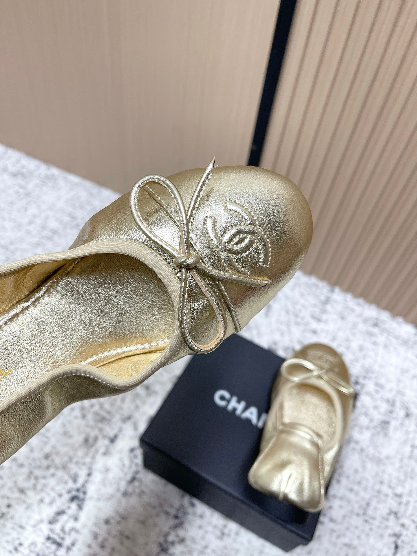 Chanel 26SS Ballet Flats Shoes Gold Metallic in Lambskin  591393