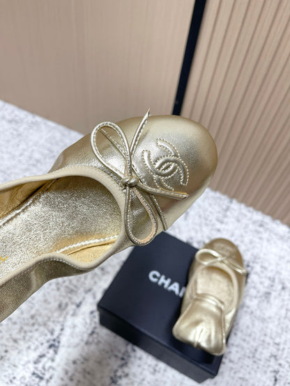 Chanel 26SS Ballet Flats Shoes Gold Metallic in Lambskin  591393