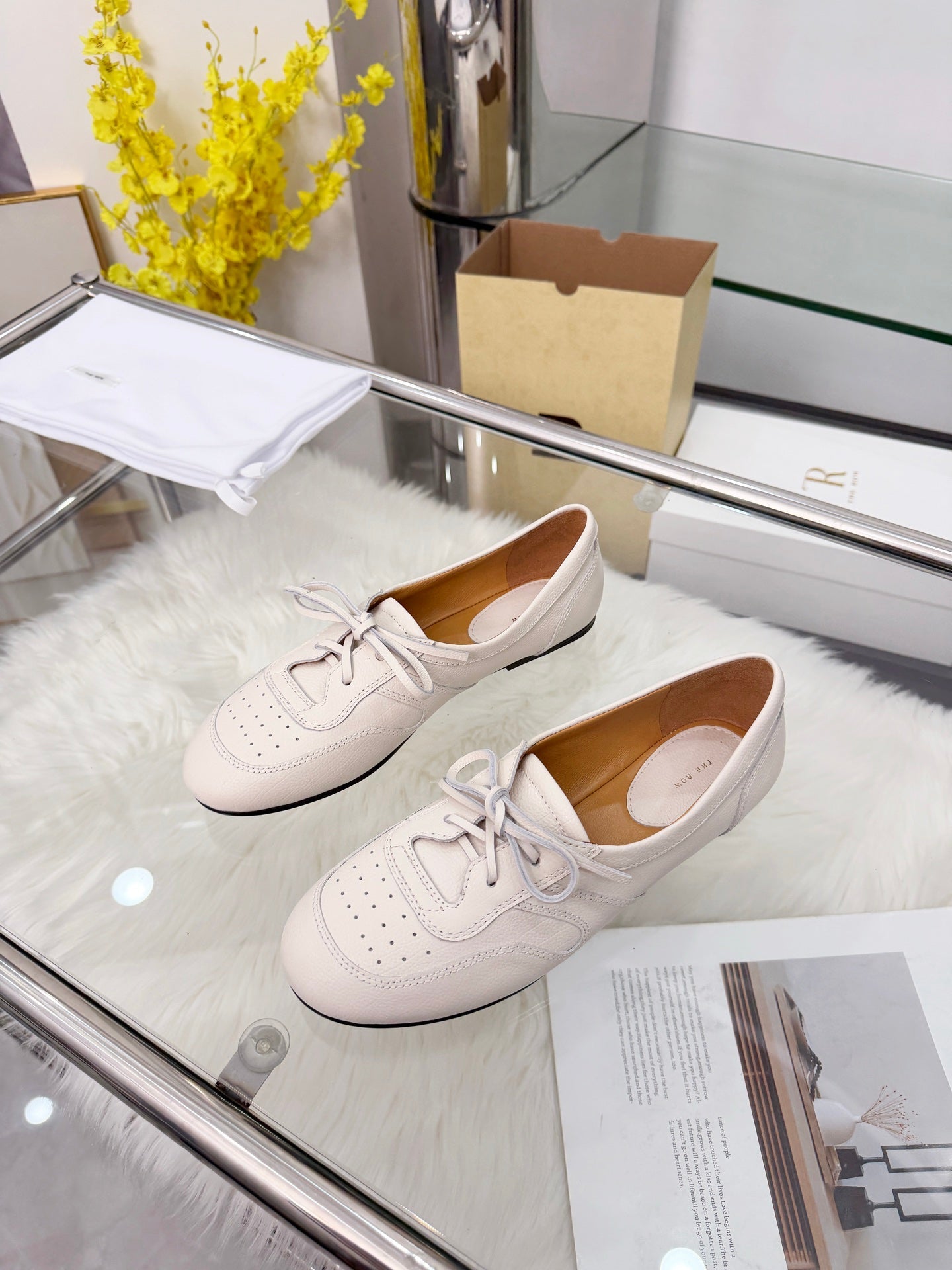 The Row 2026 New Lace-up Loafers flat in White Sheepskin 576850