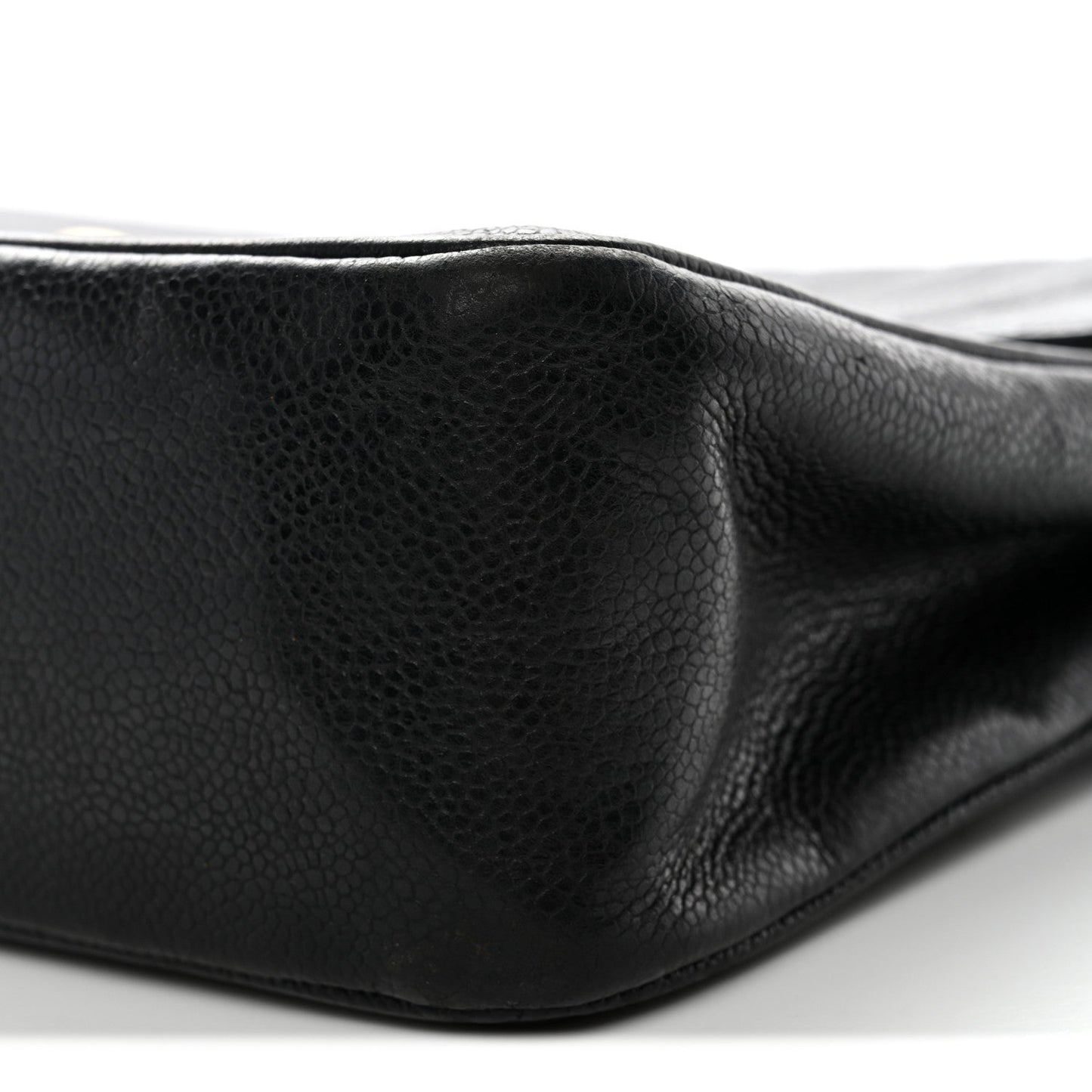 Caviar Vertical Quilted Small Single Flap Black