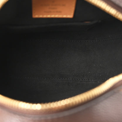 Reverse Monogram Giant Boite Chapeau Souple