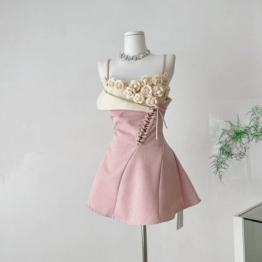 Pink short skirt with suspenders and a three-dimensional flower neckline, slim waist and short skirt for homecoming dress R4093