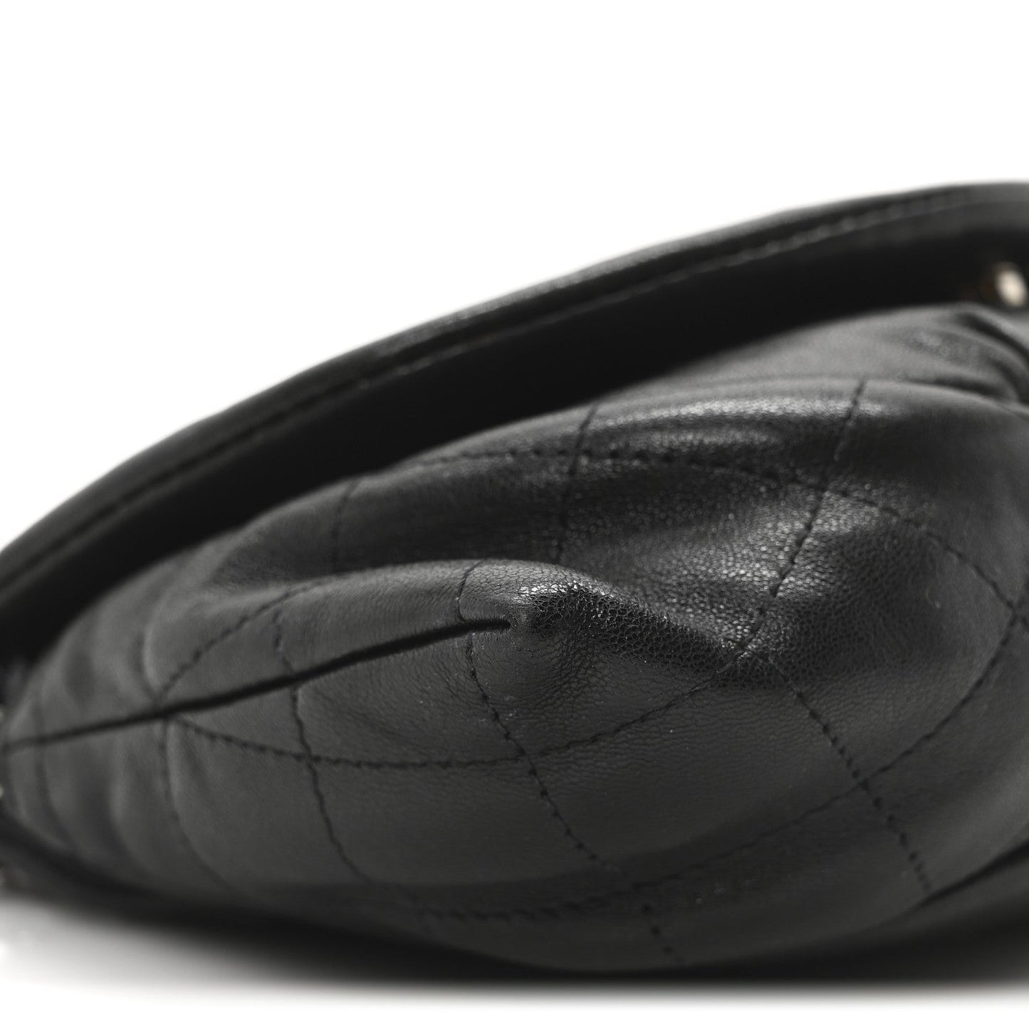 Lambskin Half Moon Wallet On Chain WOC Black