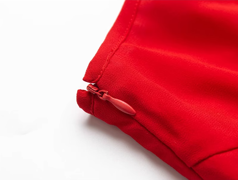 2025 Summer New Red Sexy Dress V-neck Date High-end Holiday Dress R0936