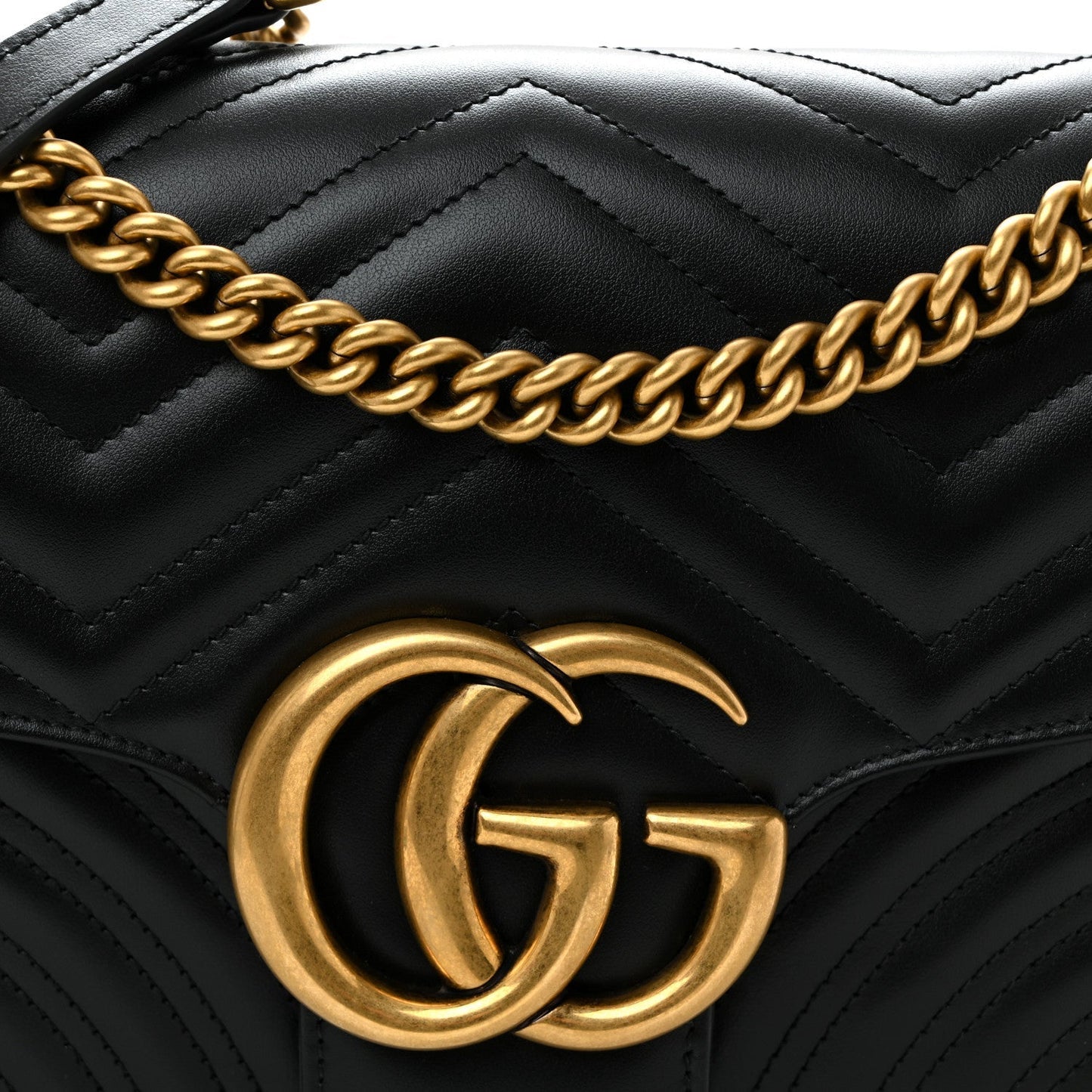 Calfskin Matelasse Medium GG Marmont Shoulder Bag Black