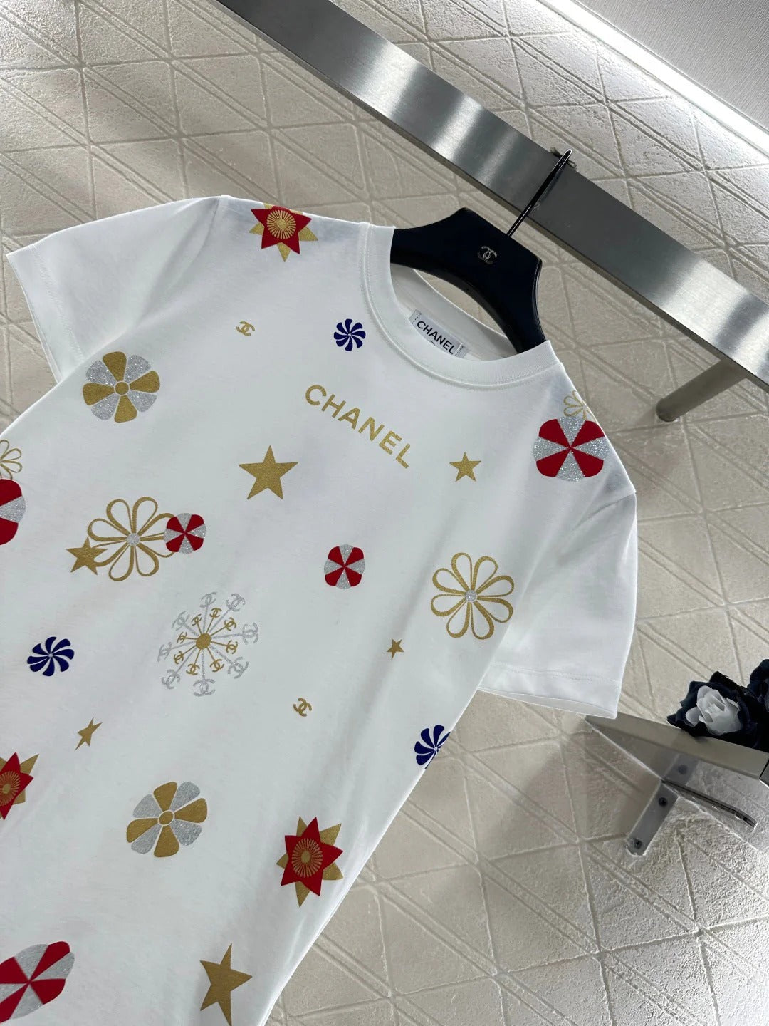 CHANEL 25S PRINTED T-SHIRT 650