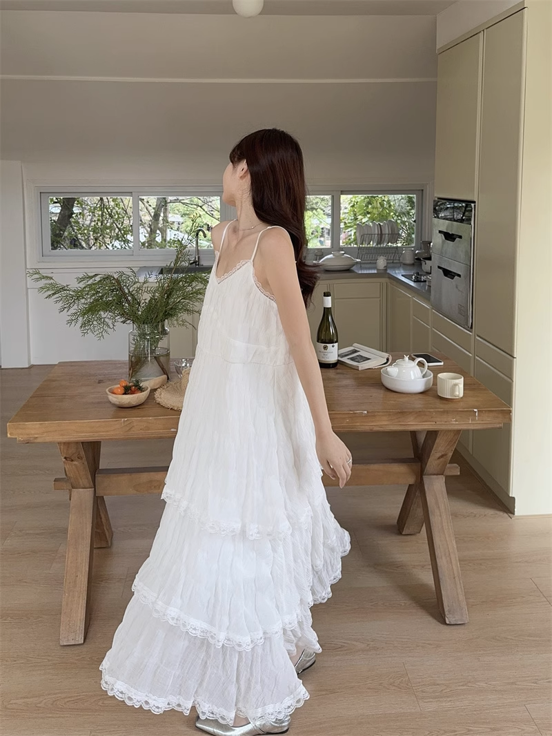Simple Fashion White V-neck Design Lace A-line Spaghetti Strap Tiered Dress TP3345