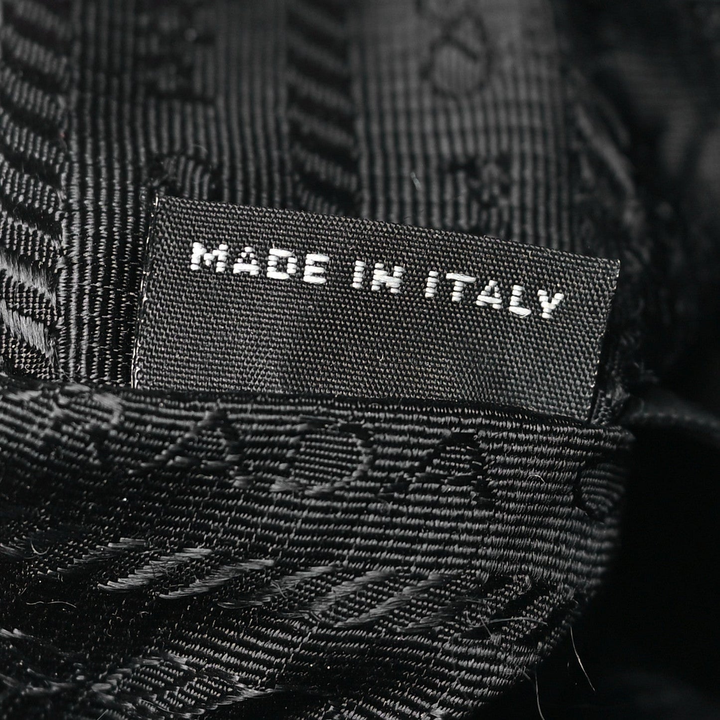 Re-Nylon Saffiano Re-Edition 2005 Shoulder Bag Black