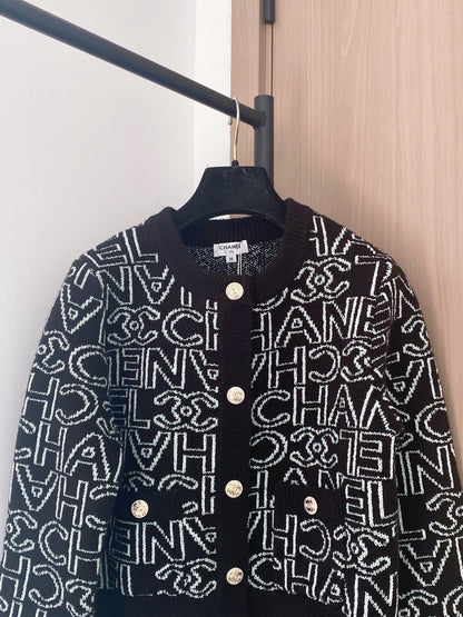 Chanel 2025 Cardigan Brown mix White Cashmere 88260