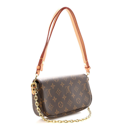 Monogram Ivy Wallet On Chain