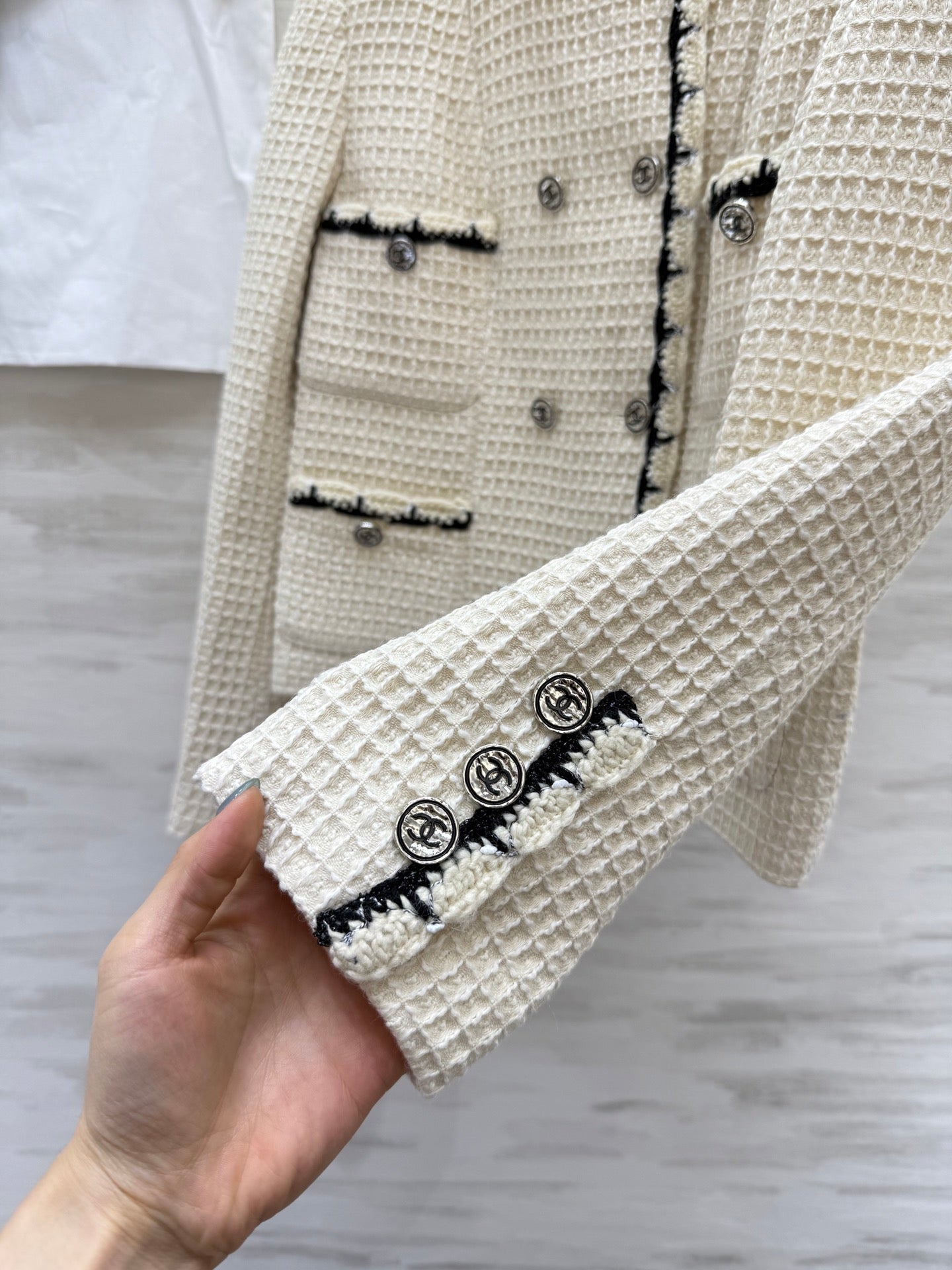 CC 25 Salzburg Wool Soft Tweed Braided White Jacket