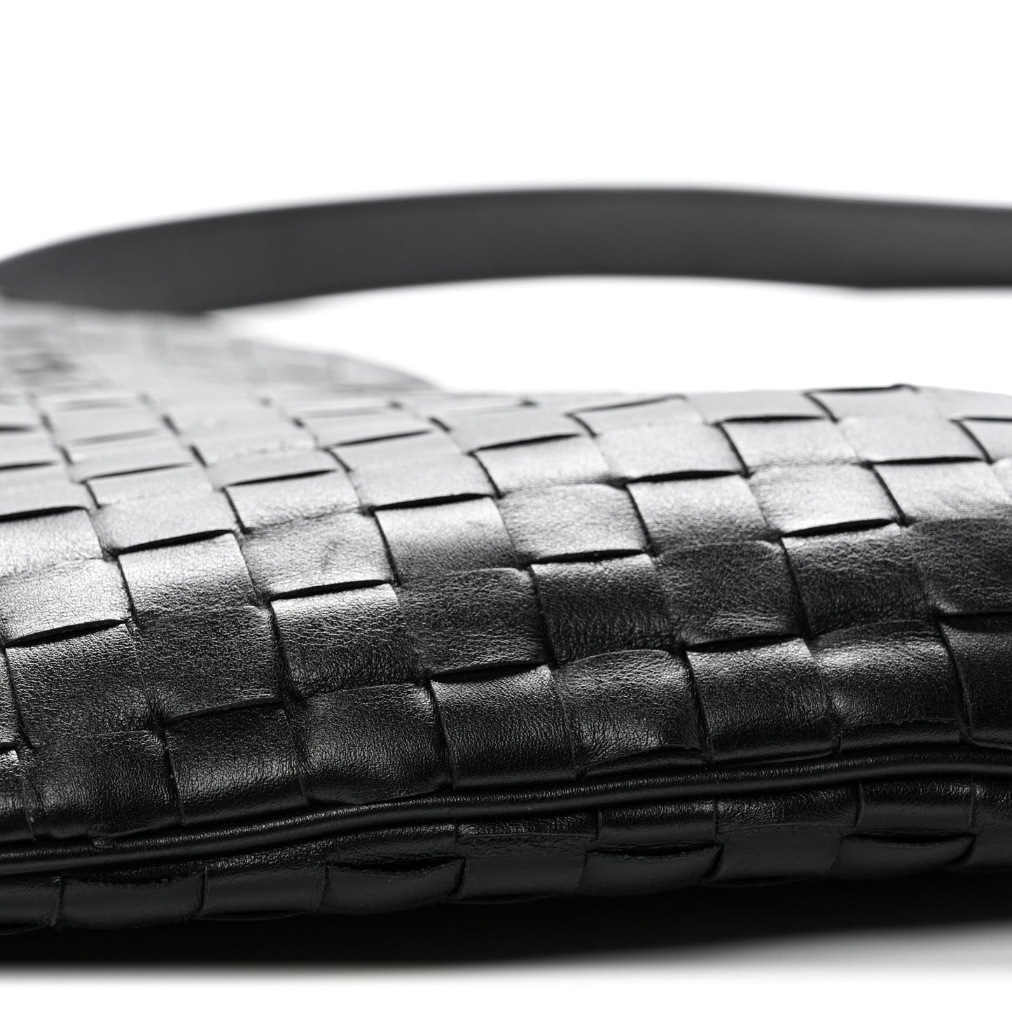 Calfskin Intrecciato Virgule Black