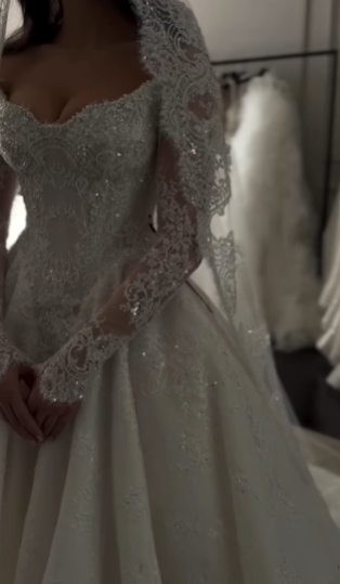 Elegant Bridal Dress Ball Gowns Off The Shoulder White Lace Wedding Dresses Minimalist Bridal Gown