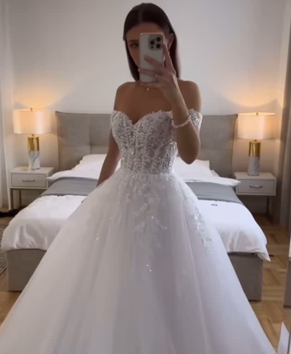 Ethereal Wedding Dress Ball Gowns Off The Shoulder Tulle White Wedding Dresses Bridal Gown