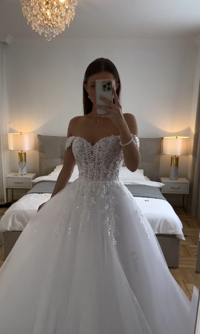Ethereal Wedding Dress Ball Gowns Off The Shoulder Tulle White Wedding Dresses Bridal Gown