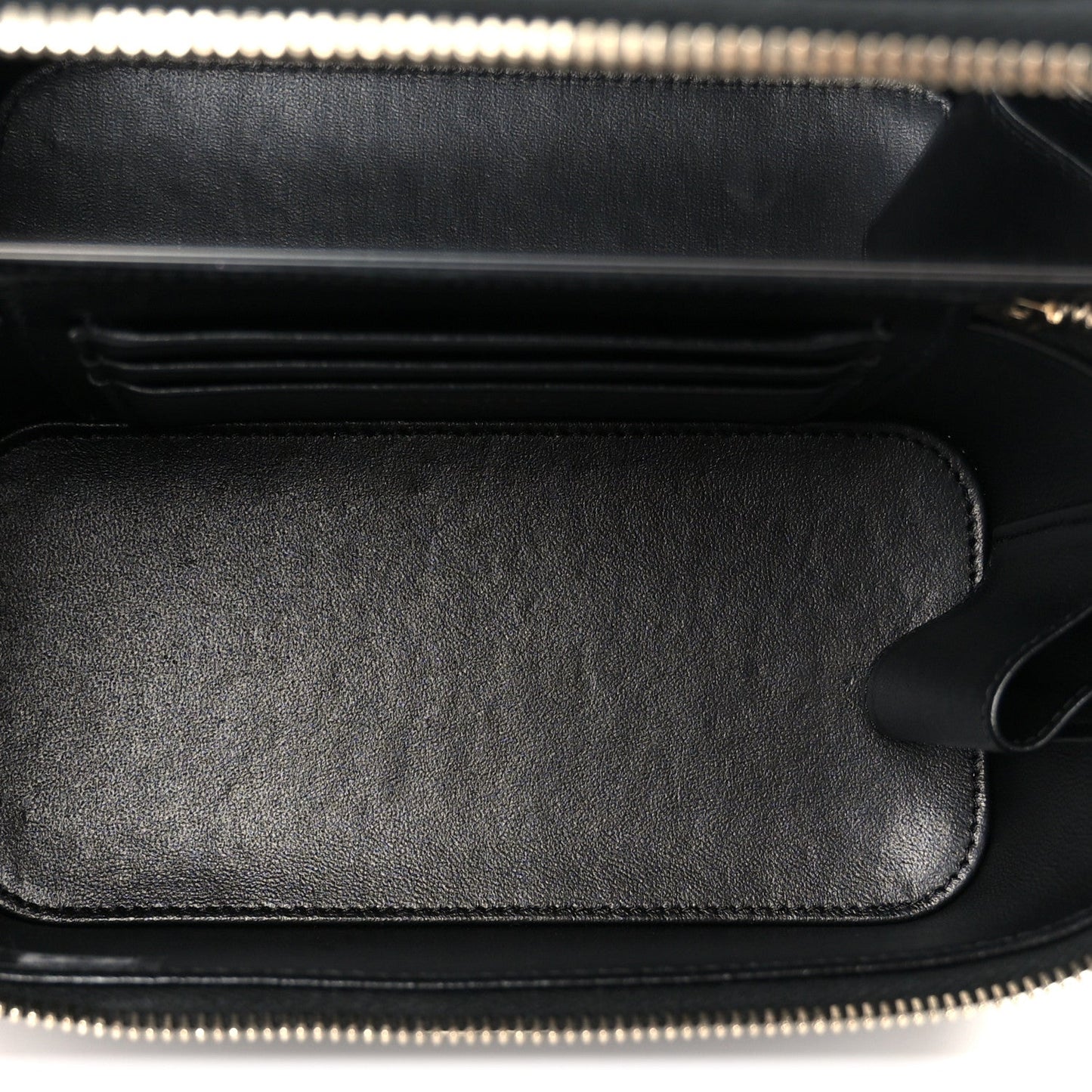 Lambskin Quilted Small Top Handle Vanity Case With Chain Black