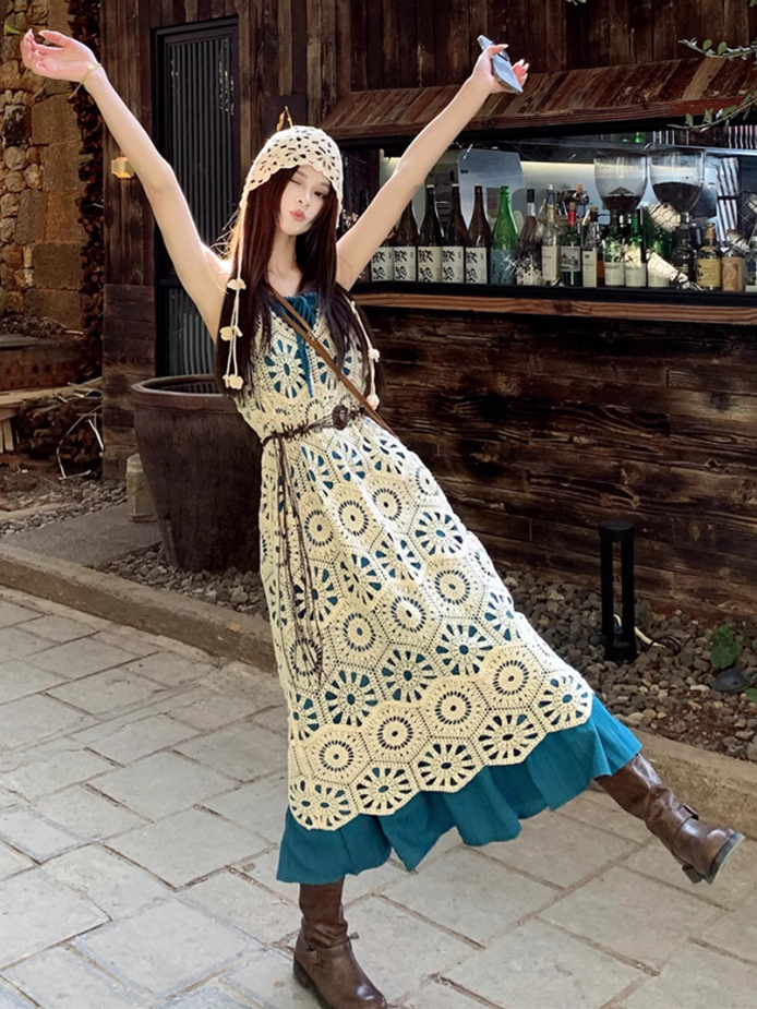 Fairy simple and elegant French blue suspender dress v-neck hollow woven knitted cardigan suit R1760