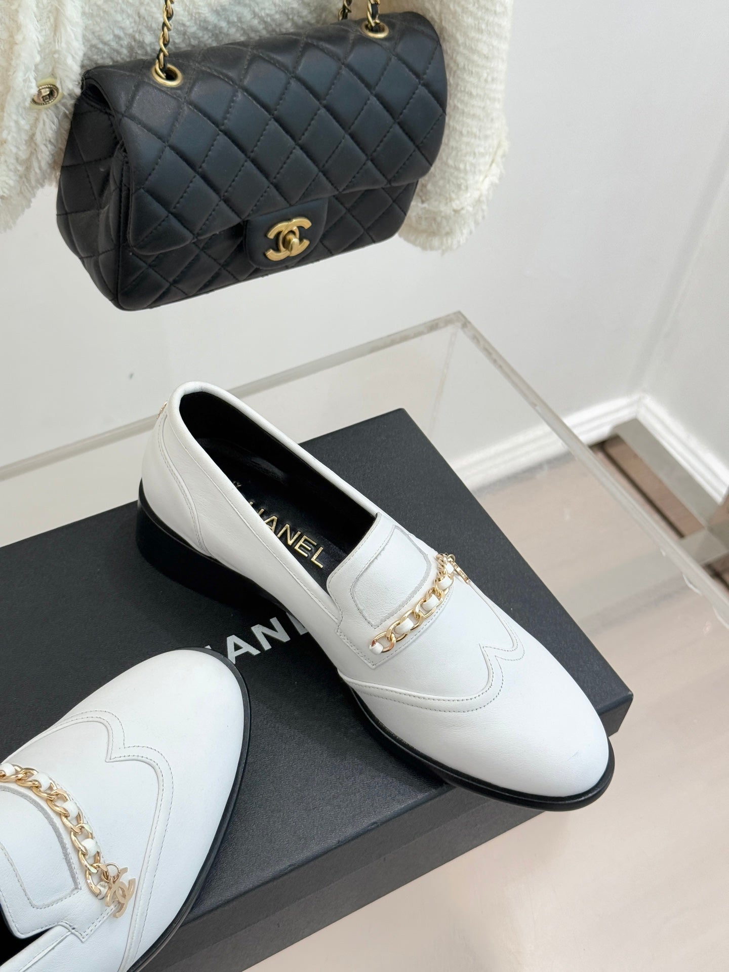 CC 25s Double C Buckle Loafers White Calfskin 557703