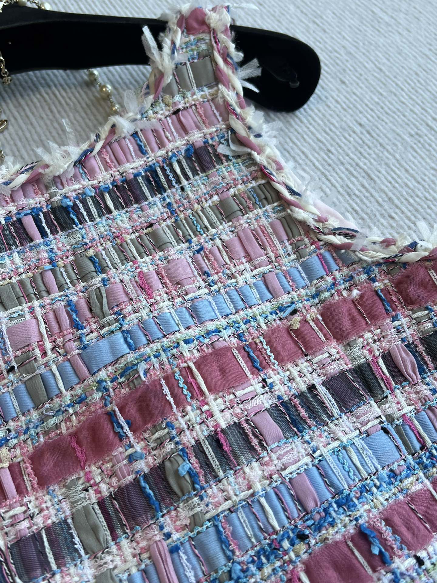 CC 25SS Woolen Vest with Hand-Woven Tassel Ribbons Colorful 277206