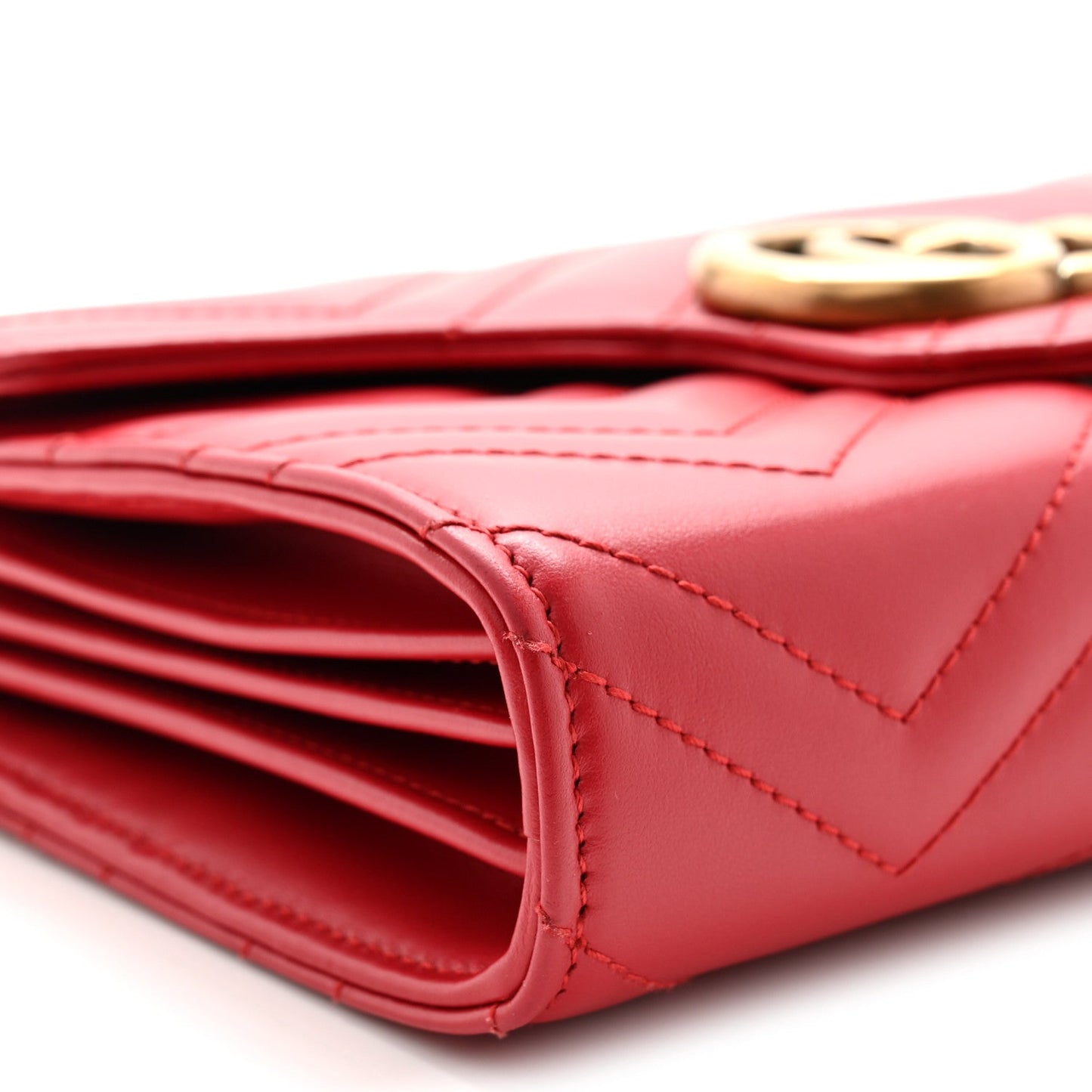 Calfskin Matelasse GG Marmont Chain Wallet Hibiscus Red