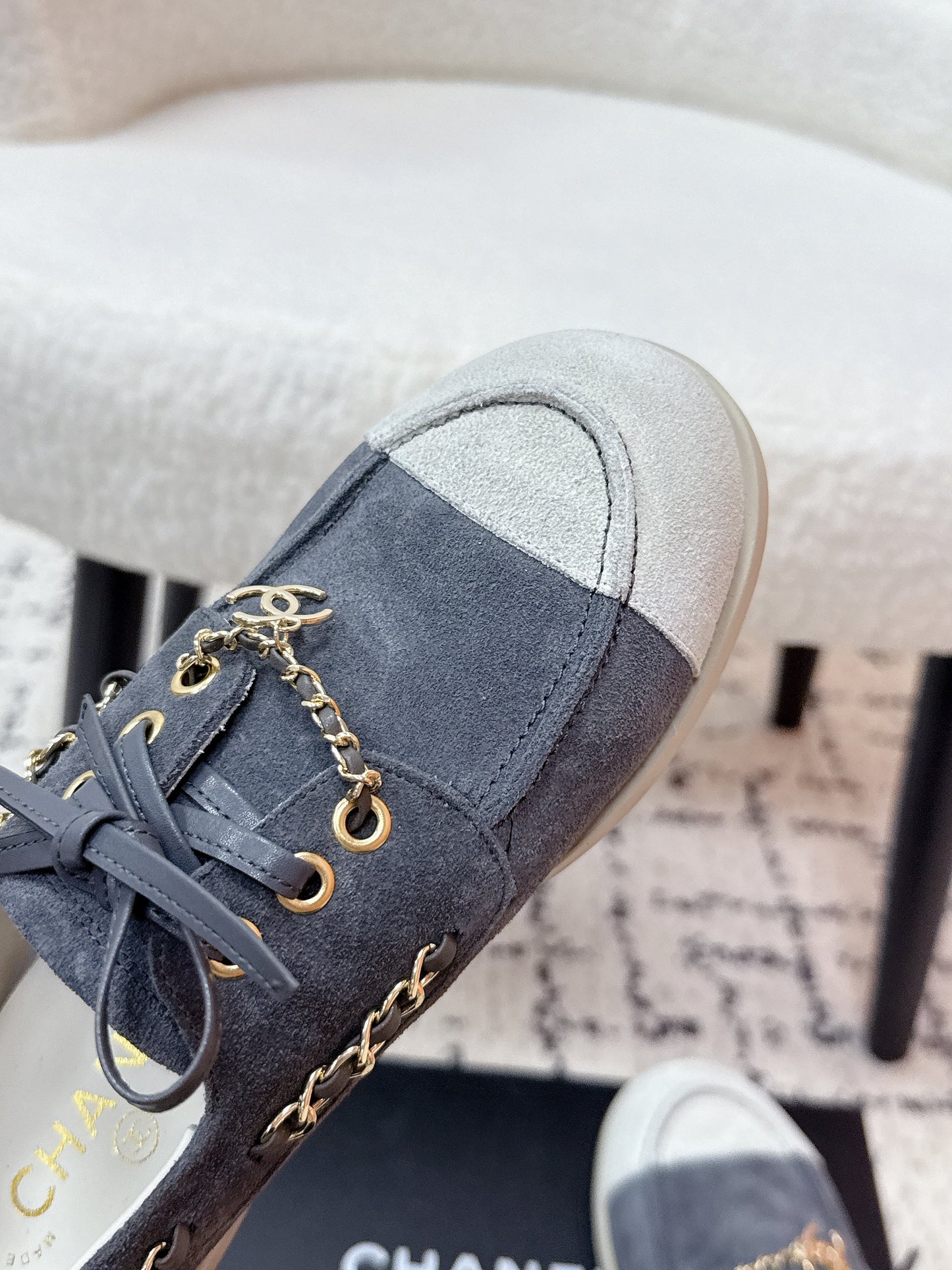 CC Cruise 25/26 Moccasins White Slate Blue Gray Suede