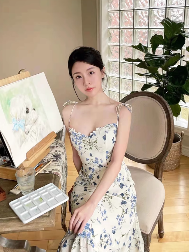 2025 Summer New French Blue Floral Holiday Style Mid-Length Suspender Dress R0923