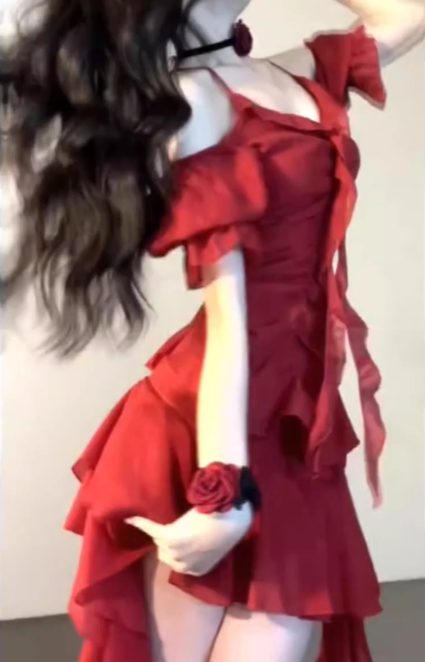 Beautiful dress French style high-end niche design off-shoulder irregular waist small red dress R0415
