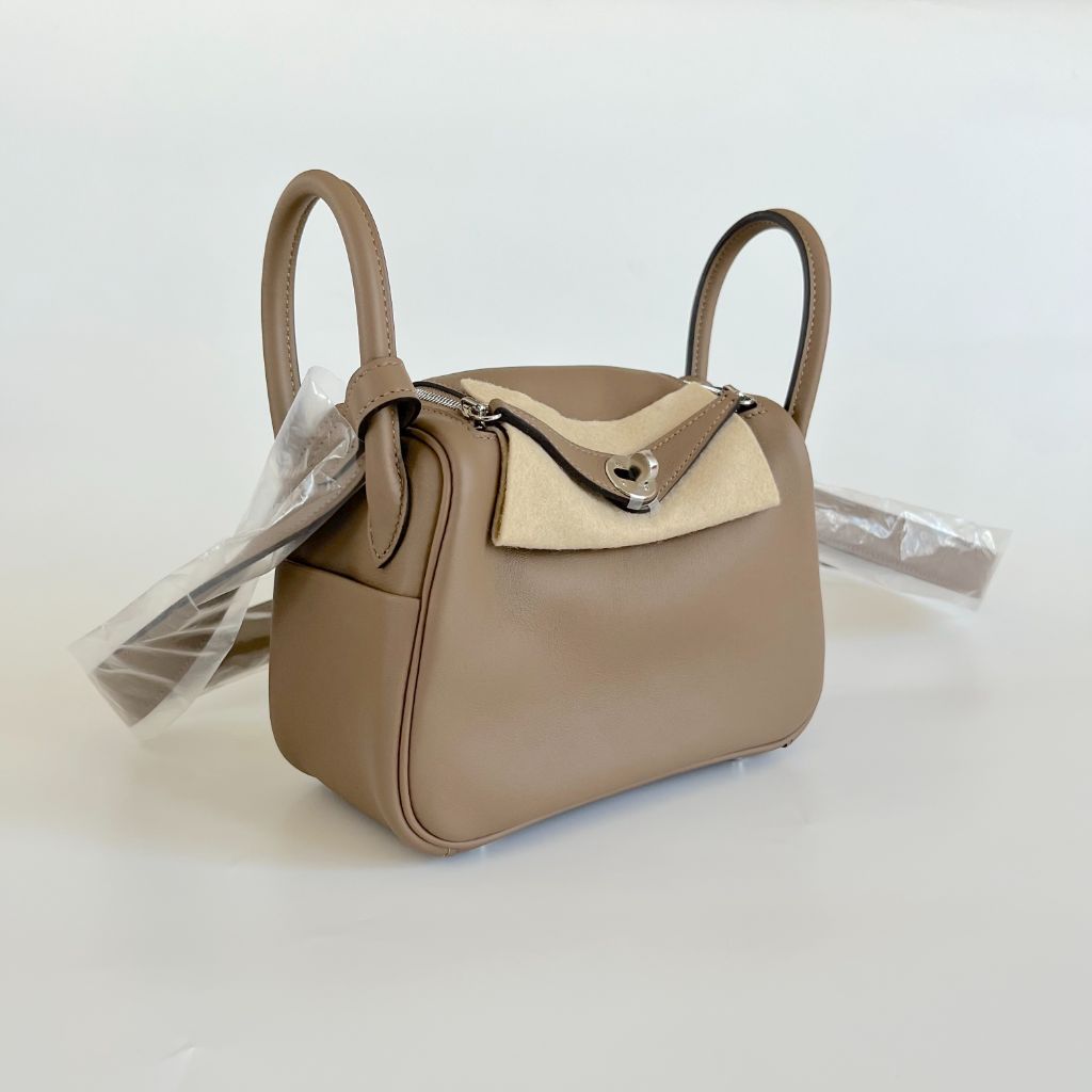 Hermes Mini Lindy Veau Swift Leather Bag