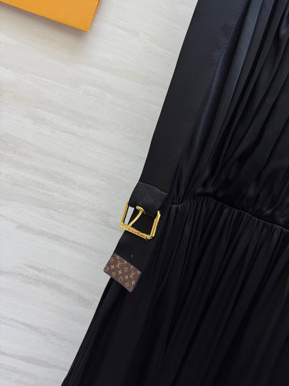 LV 25 Halter Neck Little Black Elegant Dress Black Cotton