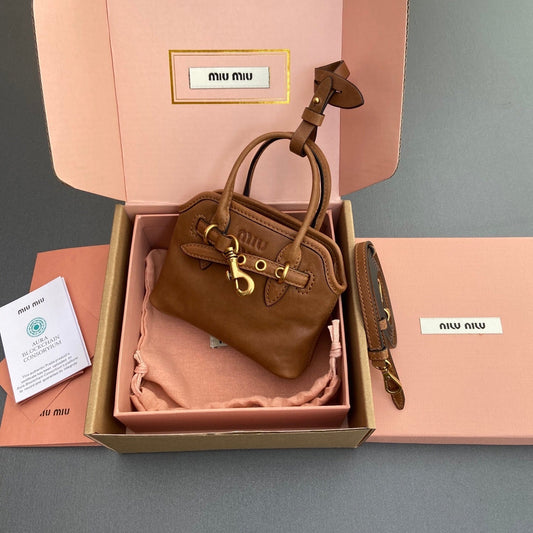 Miu 12.5 Aventure Nappa Leather Bag Oak 240399