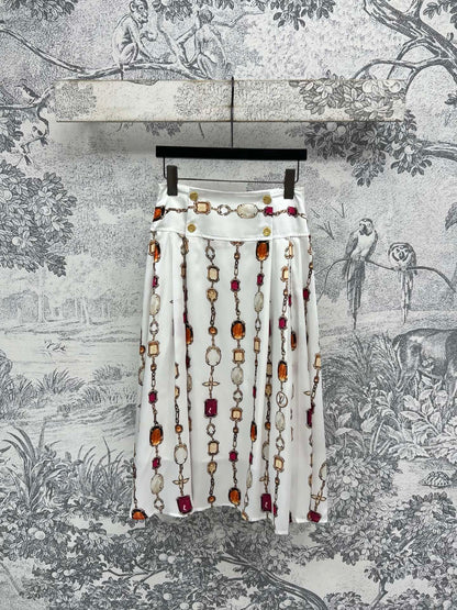 LV 25 Decorative Pattern Gemstone Chain Pleated Skirt White Poliester