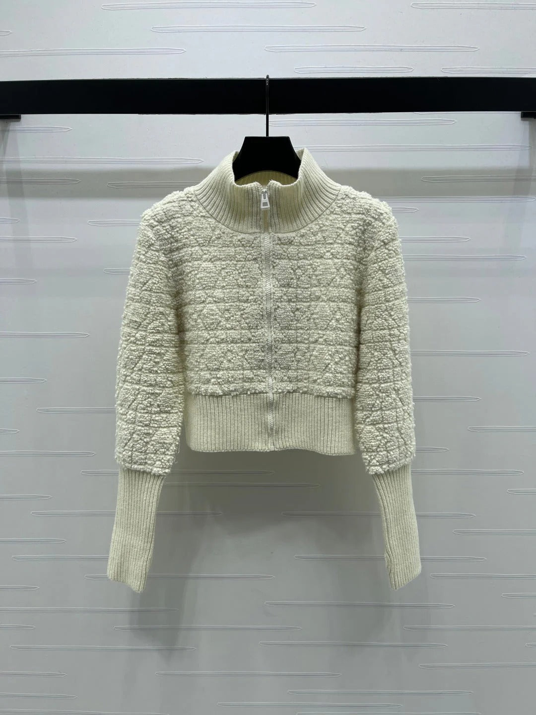 LV 25S CANNAGE JACKET 0130