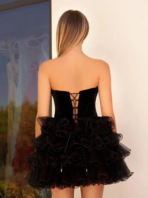 omberprom Black Graduation Dresses Velvet Sweetheart Ruffles Short Homecoming Dress