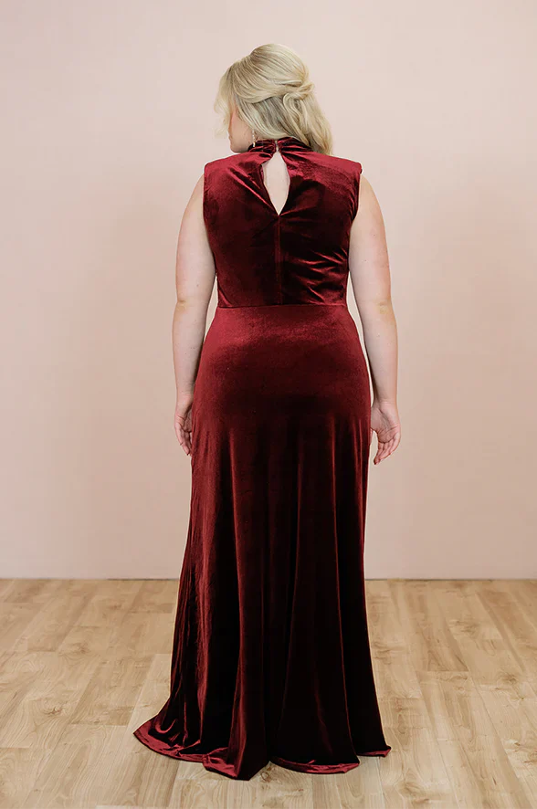 omberprom Elegant Prom Dresses Velvet Dress Ruched Formal Dress for Wedding Guest With Slit