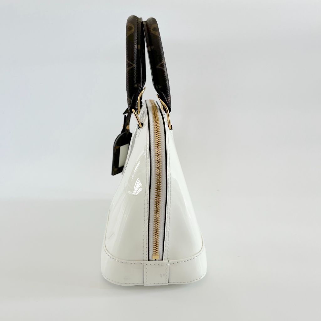 Louis Vuitton Vernis White Alma BB Bag