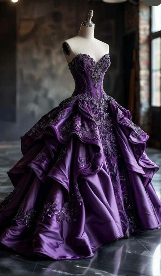 Luxurious And Exquisite Long Ball Gowns