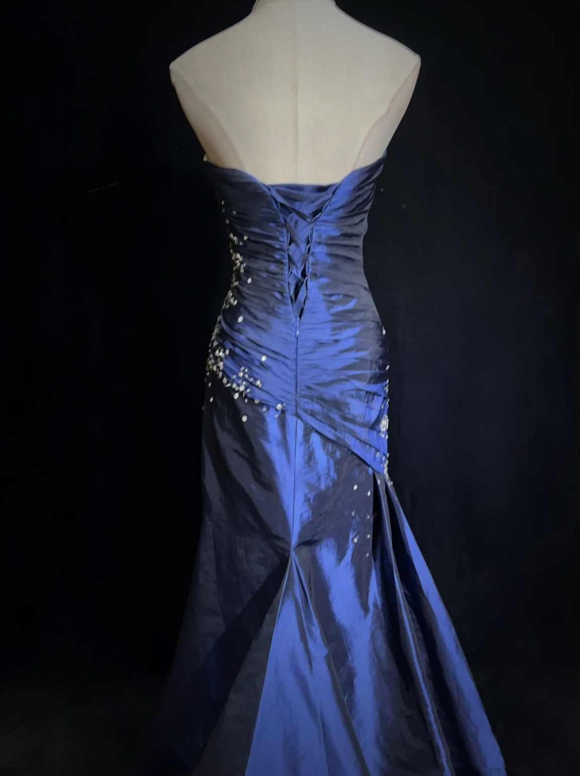 Blue Vintage Fashion Exquisite Beading Long Satin Floor Length Ball Gowns Prom Dresses